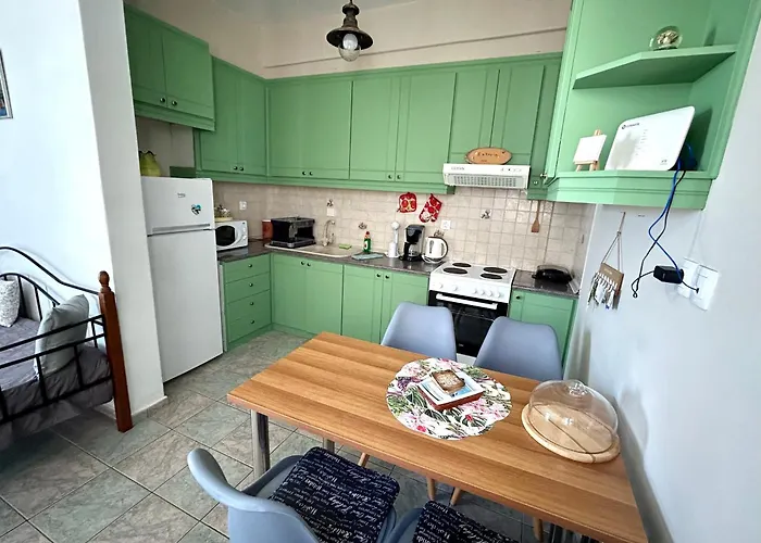 Eutopia House בית נופש פלאקה